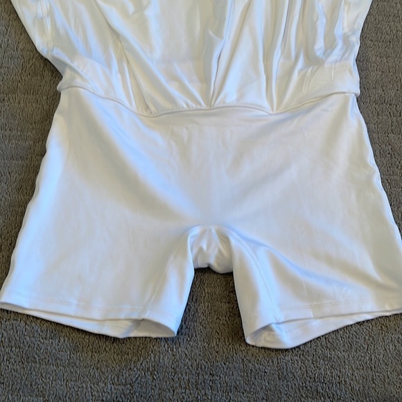 Nike Women’s NikeCourt Dri-FIT Victory
Flouncy Skirt NWT - Picture 8 of 12